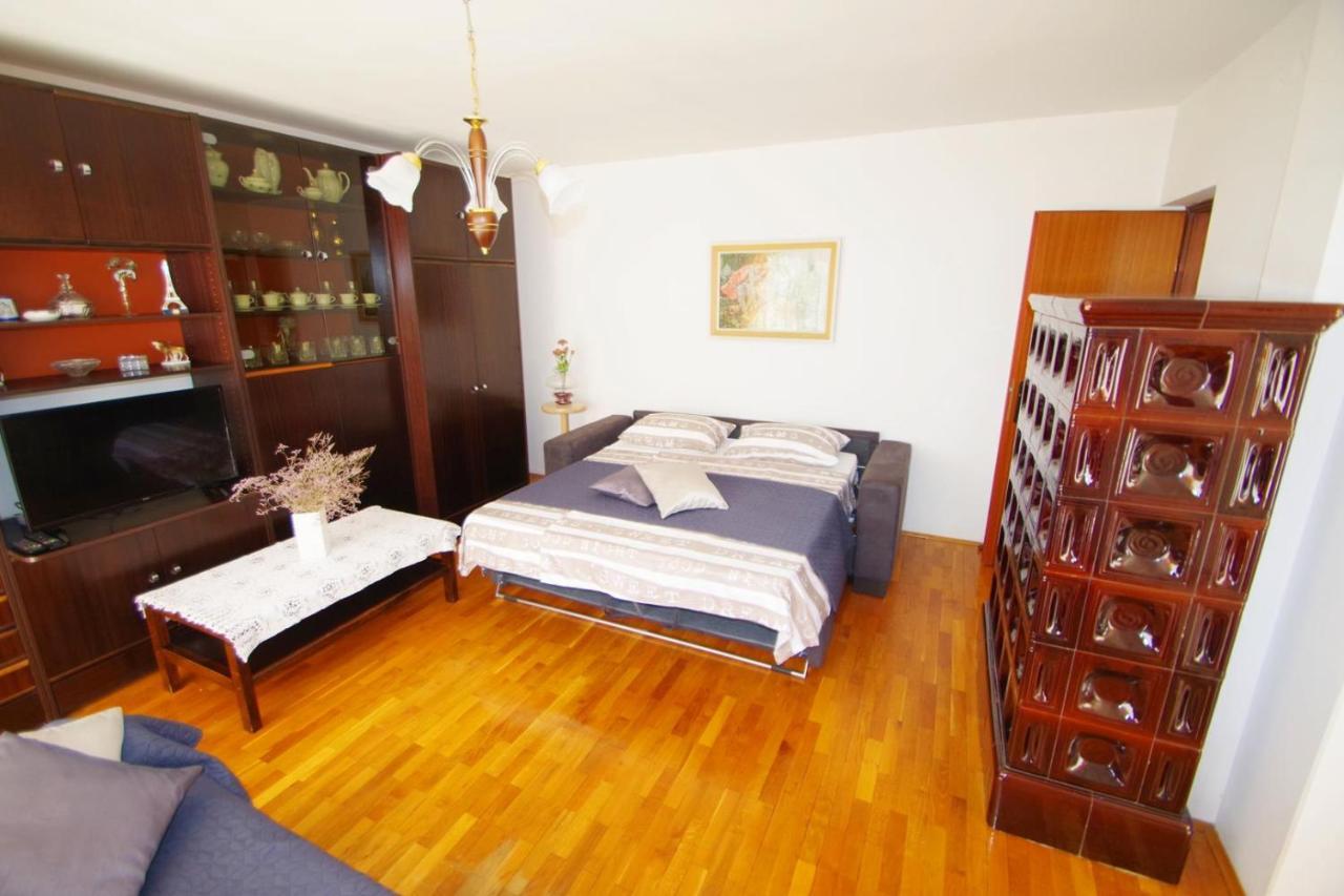 Apartment Ana 普拉 外观 照片