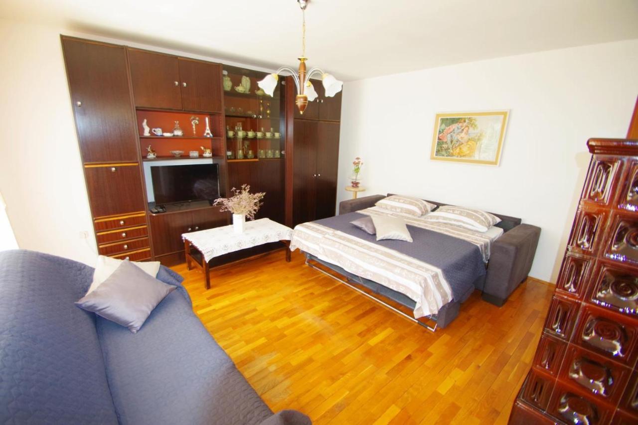 Apartment Ana 普拉 外观 照片